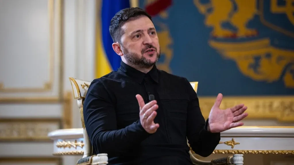 Корупція вдарила по Банковій сильніше за ракети: про що попередив політолог