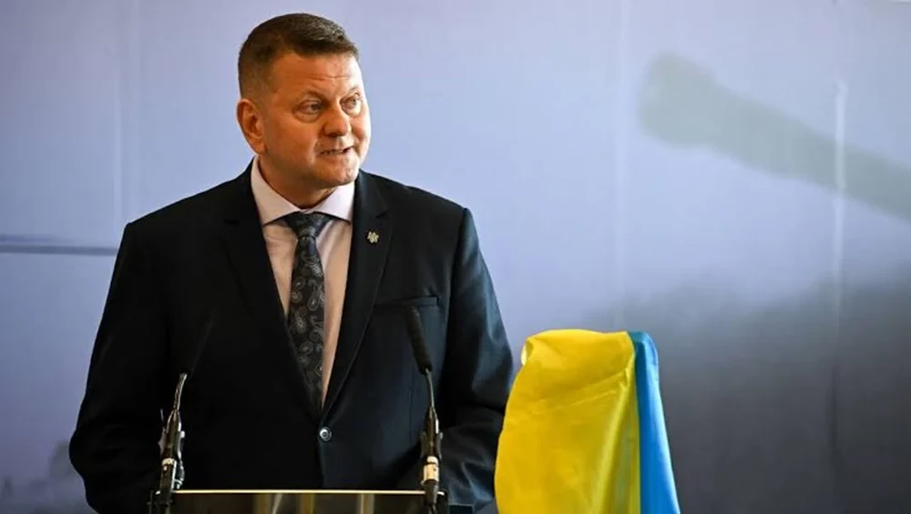 Залужний одним жартом відповів критикам своєї англійської