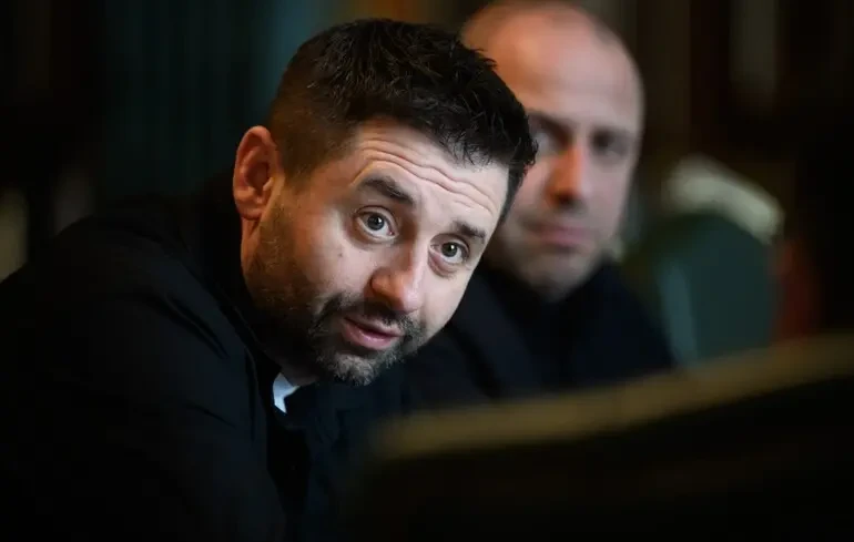 Арахамія лякав керівників НАБУ і САП підозрами Кравченка у присутності Зеленського — УП