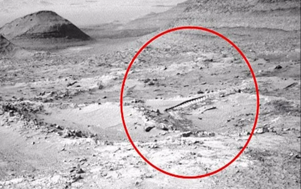 На Марсі помітили дивні сліди: вони не схожі на колії Curiosity